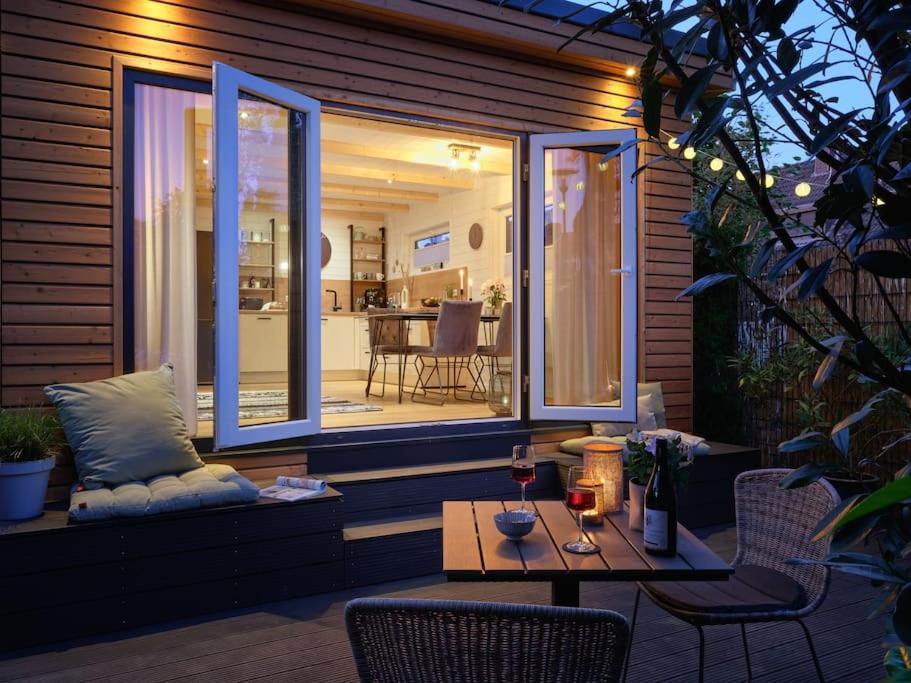 In - Tinyhouse